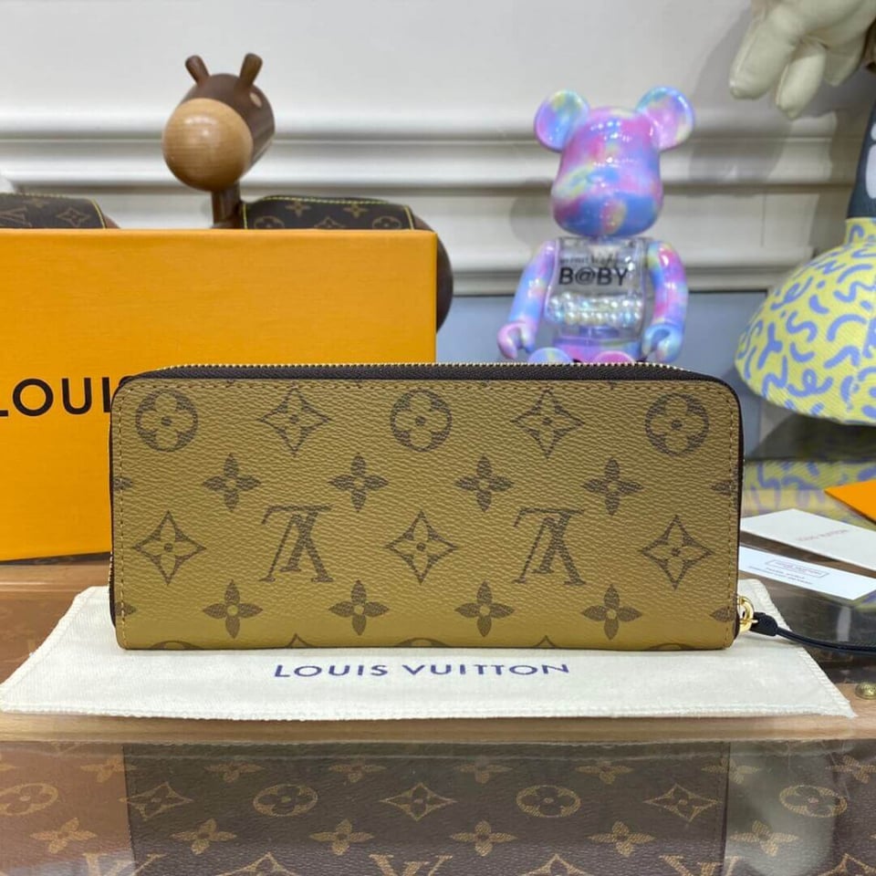 Louis Vuttion Clemence Wallet view 4