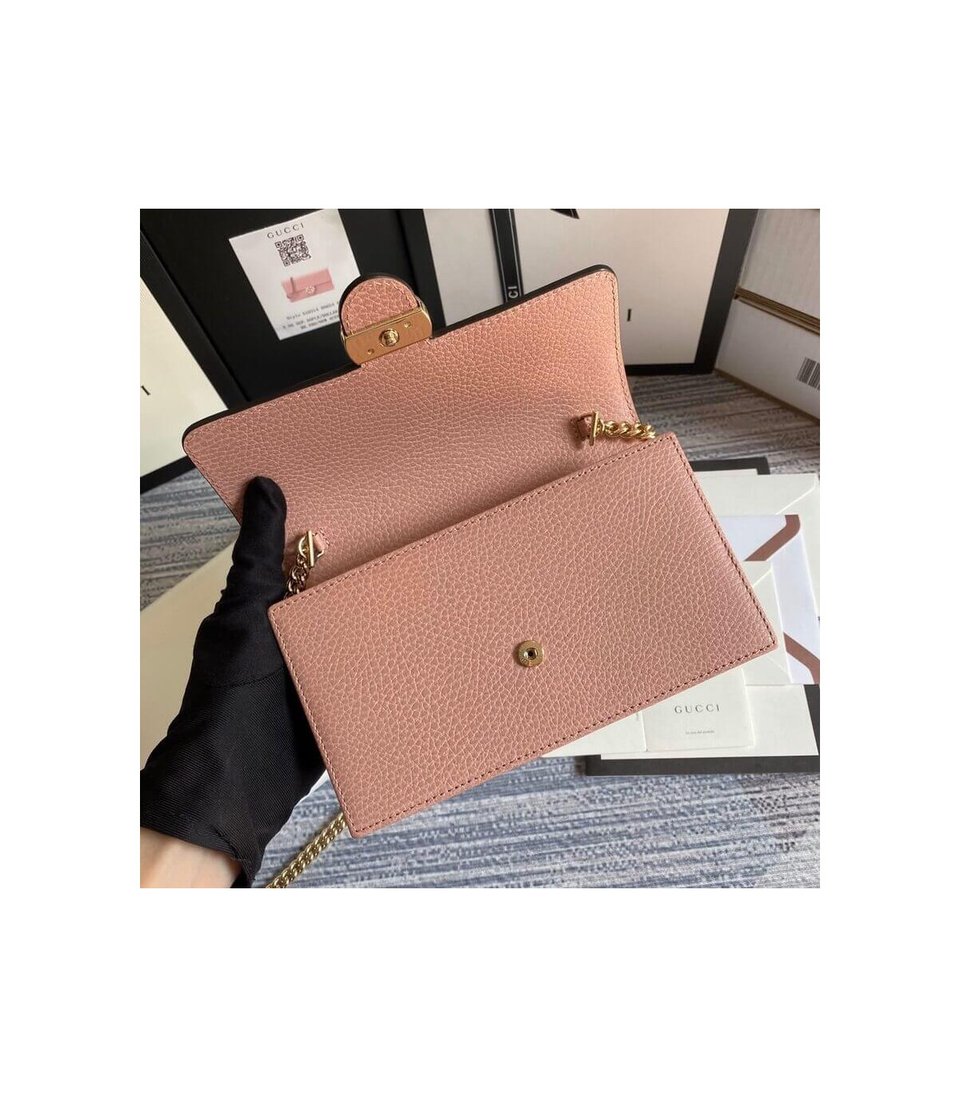 Gucci GG Interlocking Wallet On Chain Pink view 10