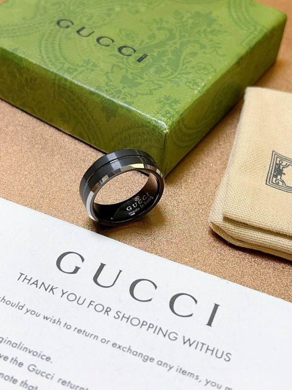 Gucci Rings view 4