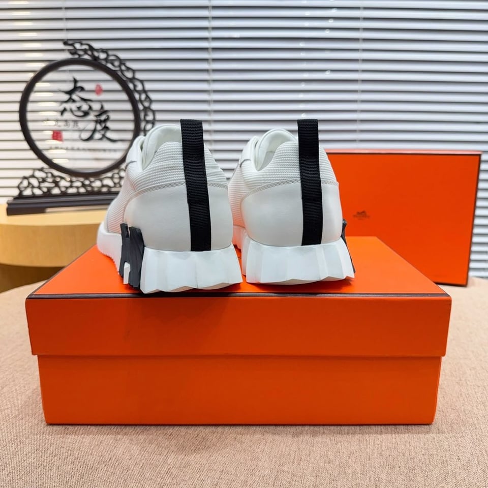 Hermes Bouncing Sneakers Blanc Color Goatskin H261897ZH90390 view 4