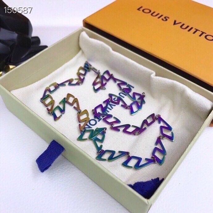 Louis Vuitton Multicolor Necklace view 4