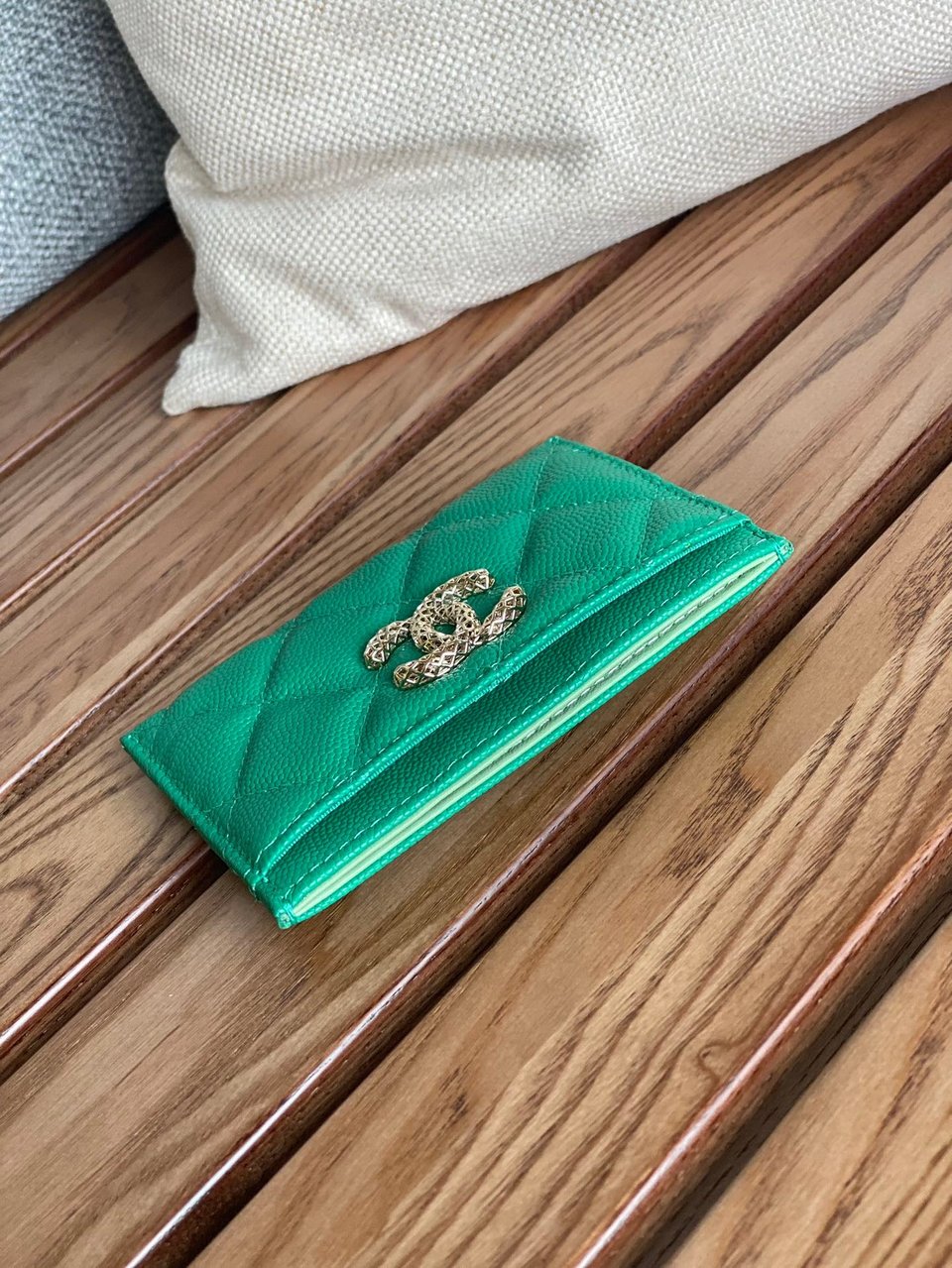 Chanel Card Holder 10Cm Dark Green Caviar view 3