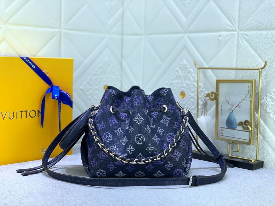 Louis Vuitton Bella Navy Blue 22Cm M21096 view 10
