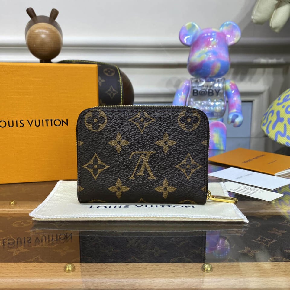 Louis Vuitton Christmas Animation 2022 Zippy Coin Purse Yellow view 4