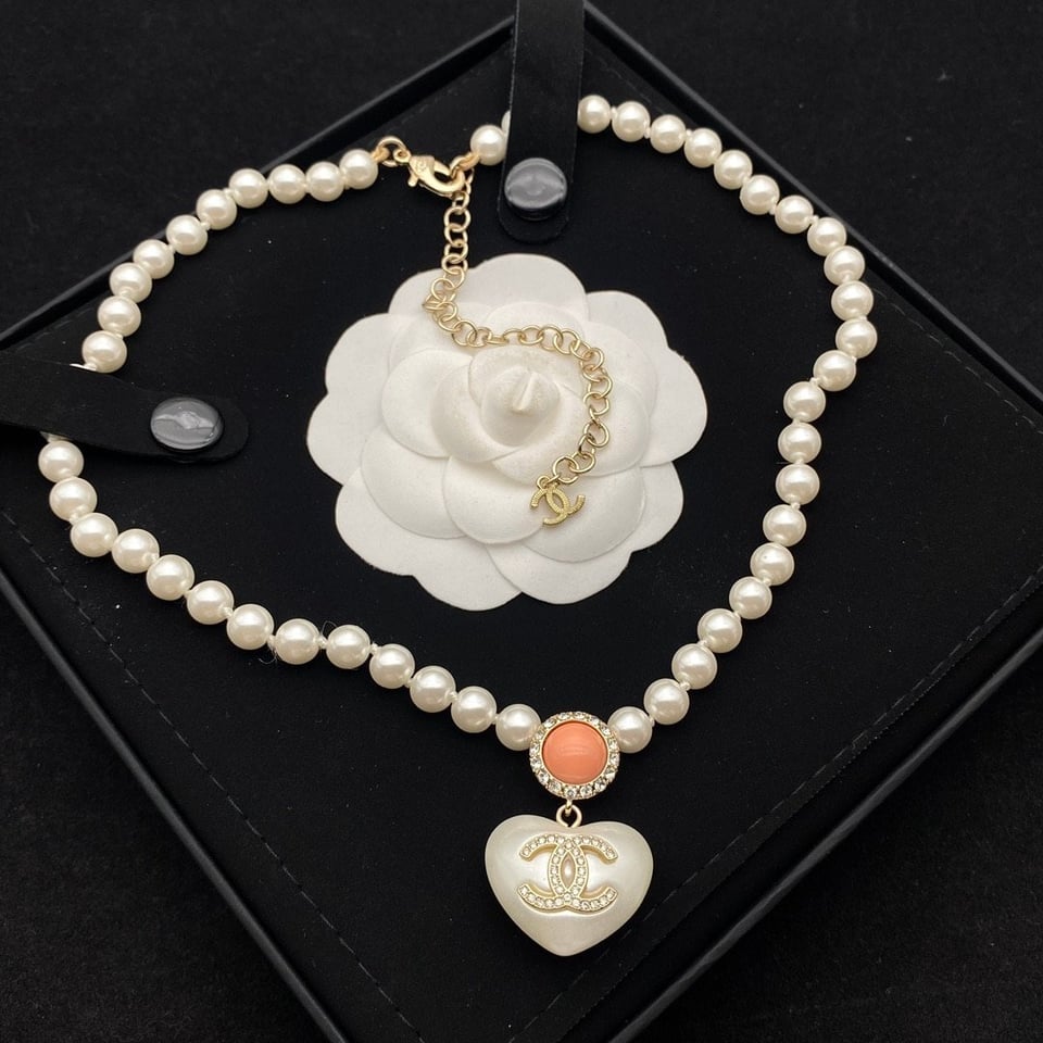 Chanel Cc Heart Pearl Necklace view 2
