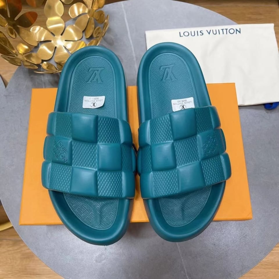 Louis Vuitton Waterfront Mule Maxi Damier Rubber Blue view 3