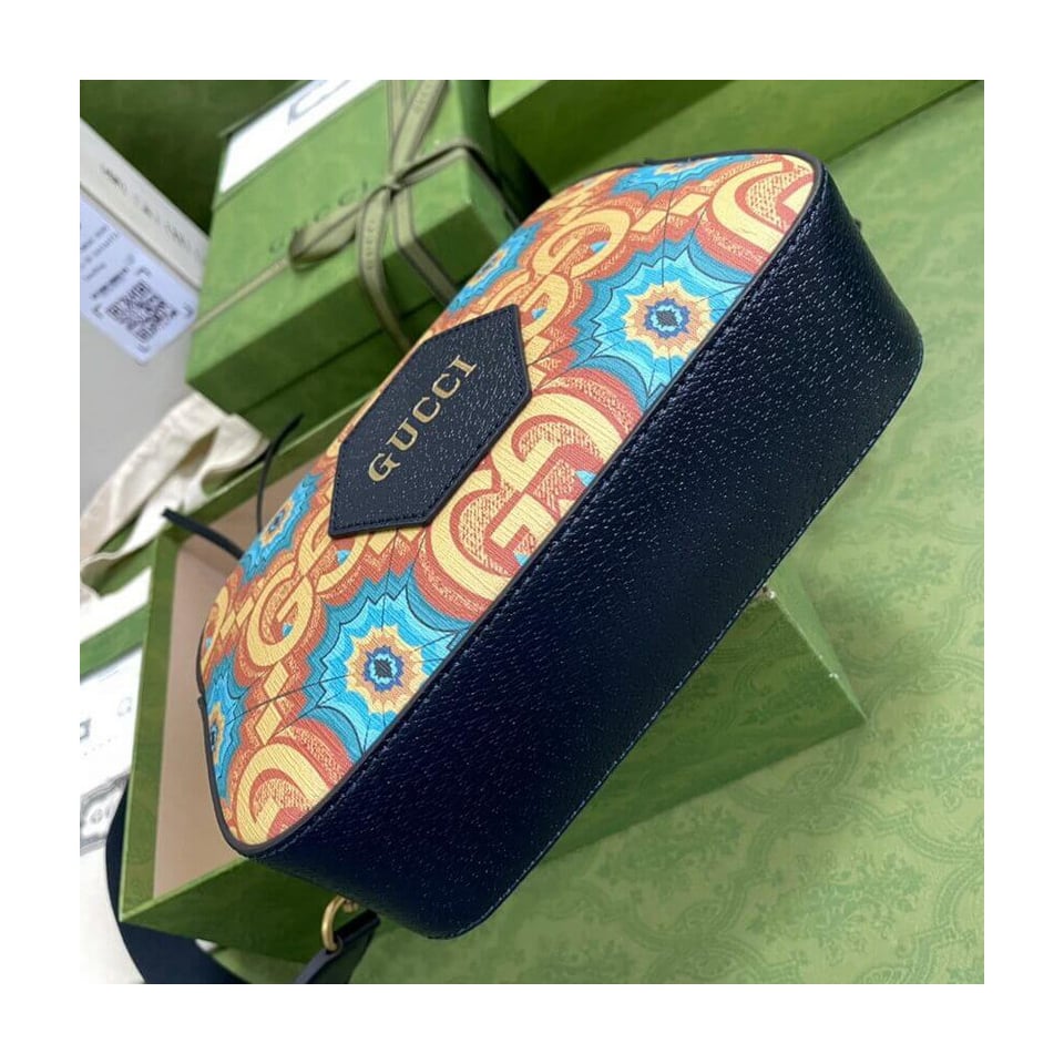 Gucci 100 Messenger Bag view 7