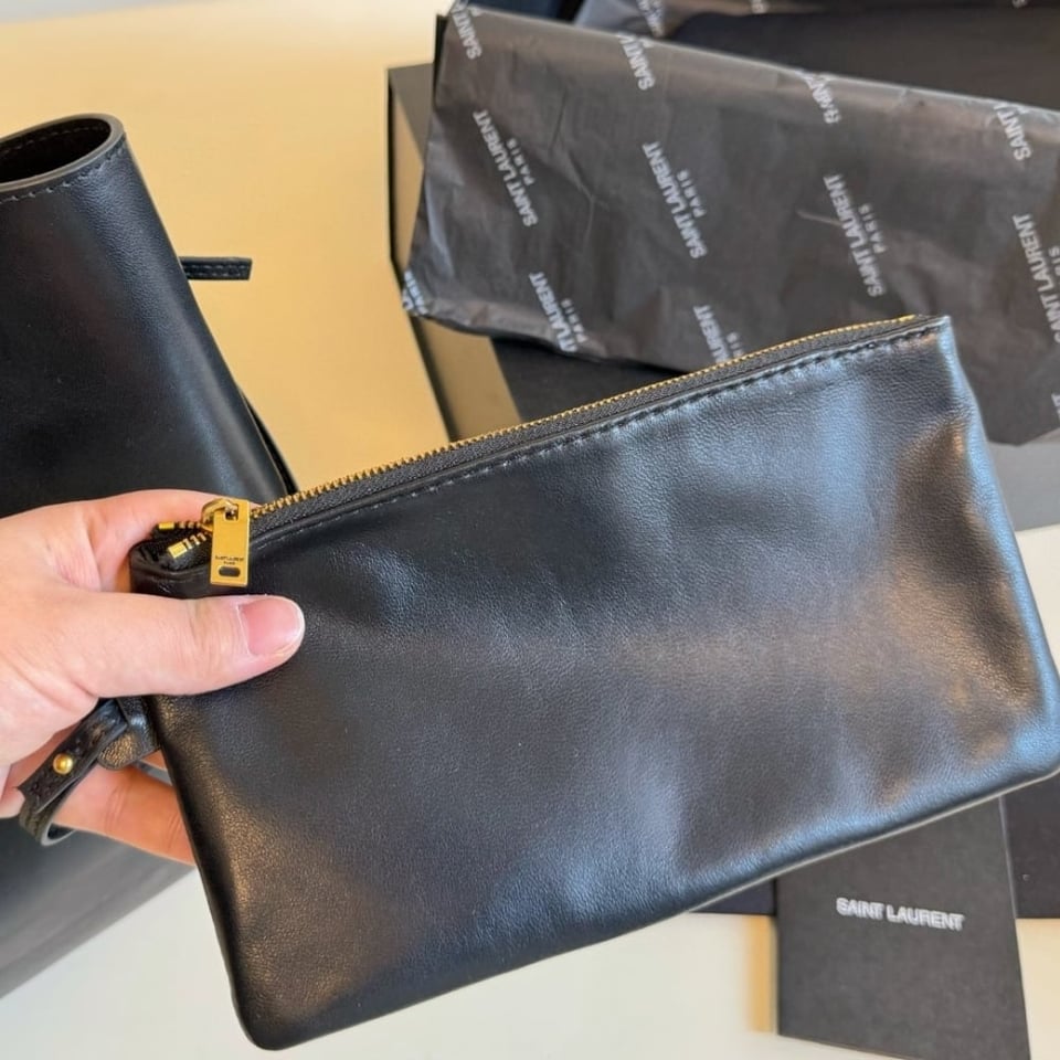 Saint Laurent Paris Vii Pochon Suede Leather Black 24Cm view 8