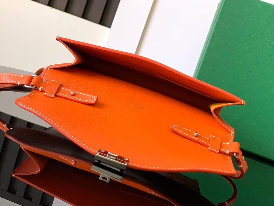 Goyard Chypre Wallet-Pouch 21 Cm Orange Goyardine Canvas And Calfskin view 4