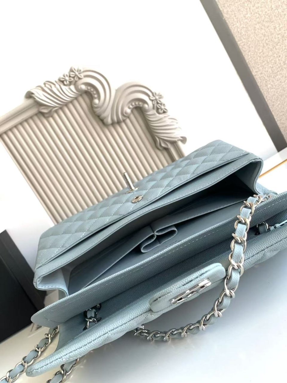 Chanel Classic Flap Bag 25 cm Light Blue Caviar Silver-Tone Hardware A01112 view 9
