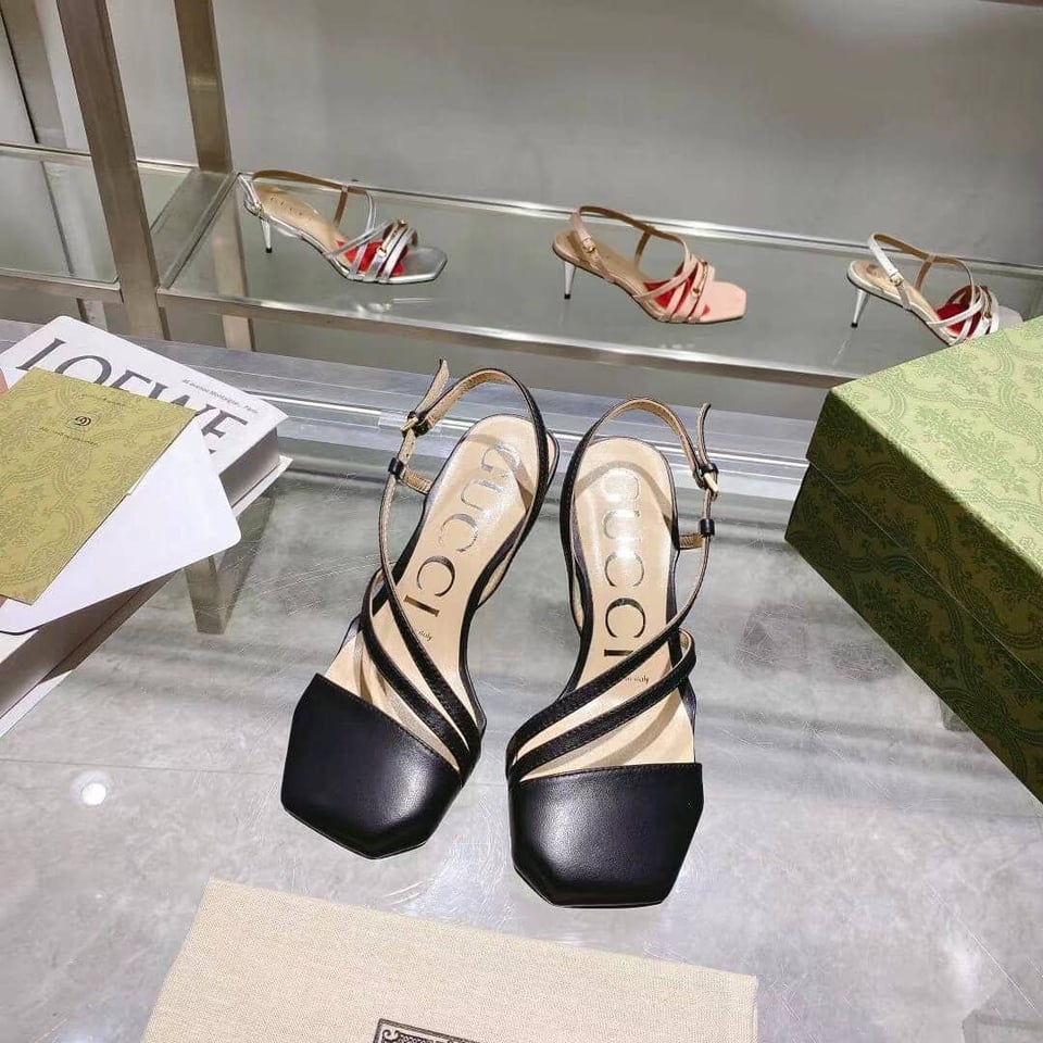 Gucci Black Mid Heel view 4