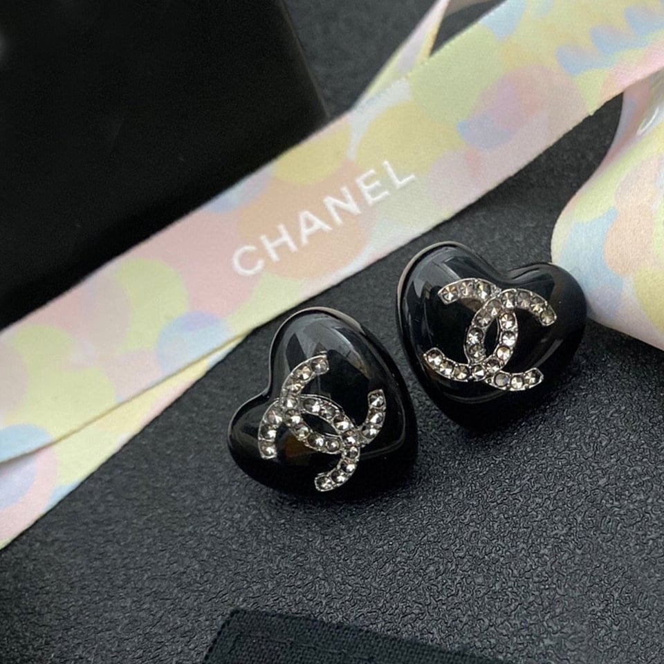 Chanel Heart Black Earrings view 4