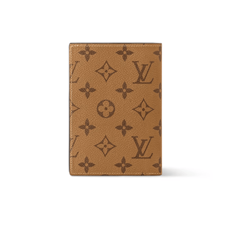 Louis Vuitton Passport Cover For Women 10cm M26571 view 5