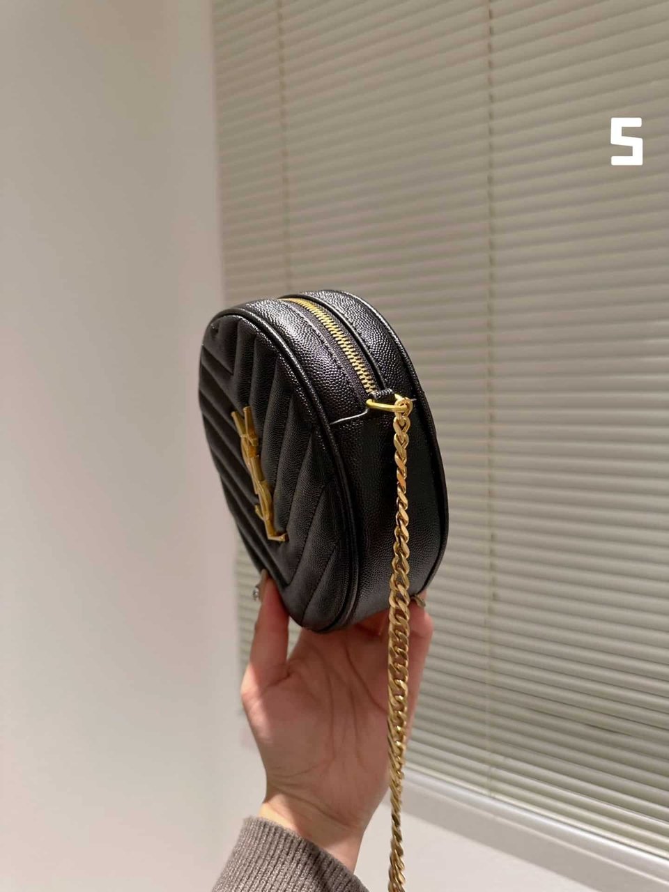 Saint Laurent Vinyle Round Camera Bag In Chevron Quilted Grain De Poudre Embossed Leather 18Cm view 6