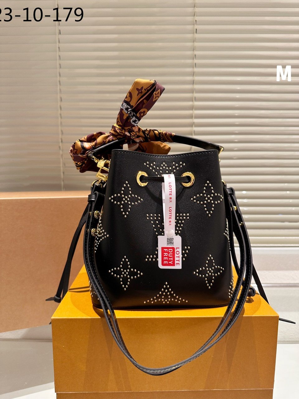 Louis Vuitton N Ono Bb Black 25Cm M46734 view 3