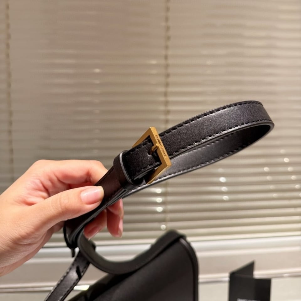 Saint Laurent Solferino Medium Satchel In Box Leather Lining Black 23Cm view 5
