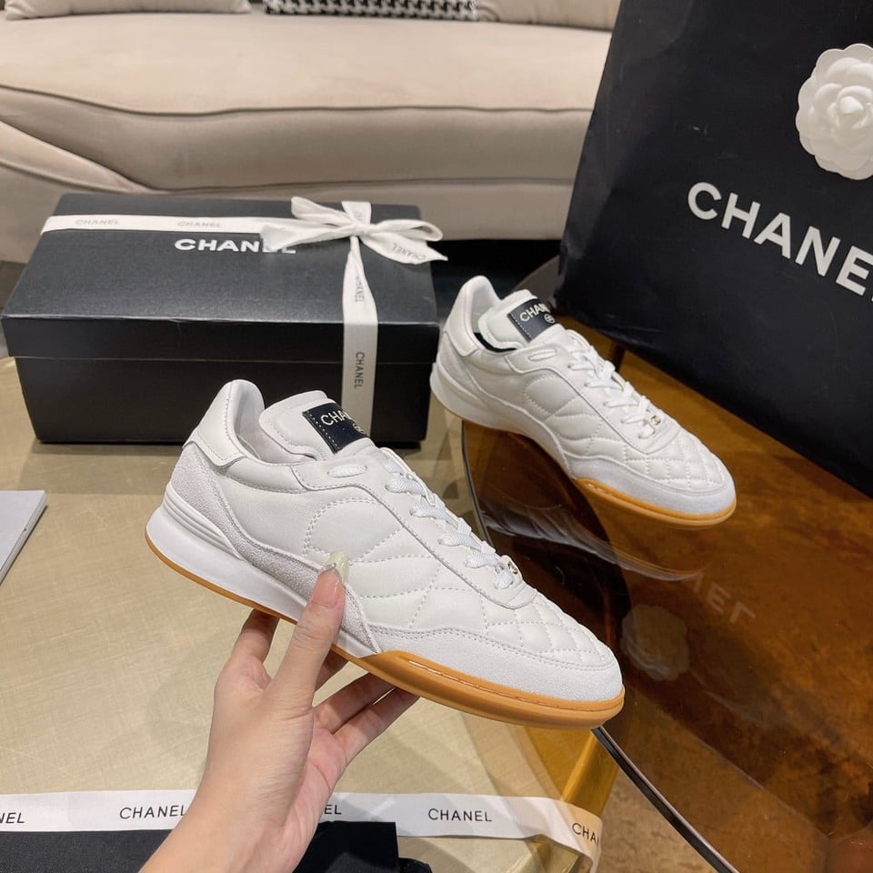 Chanel Sneakers Calfskin Suede White G45335 B14497 Ns308 view 3
