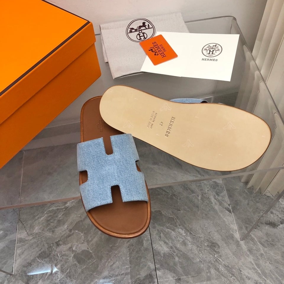 Hermes Izmir Sandal Bleu Clair view 3