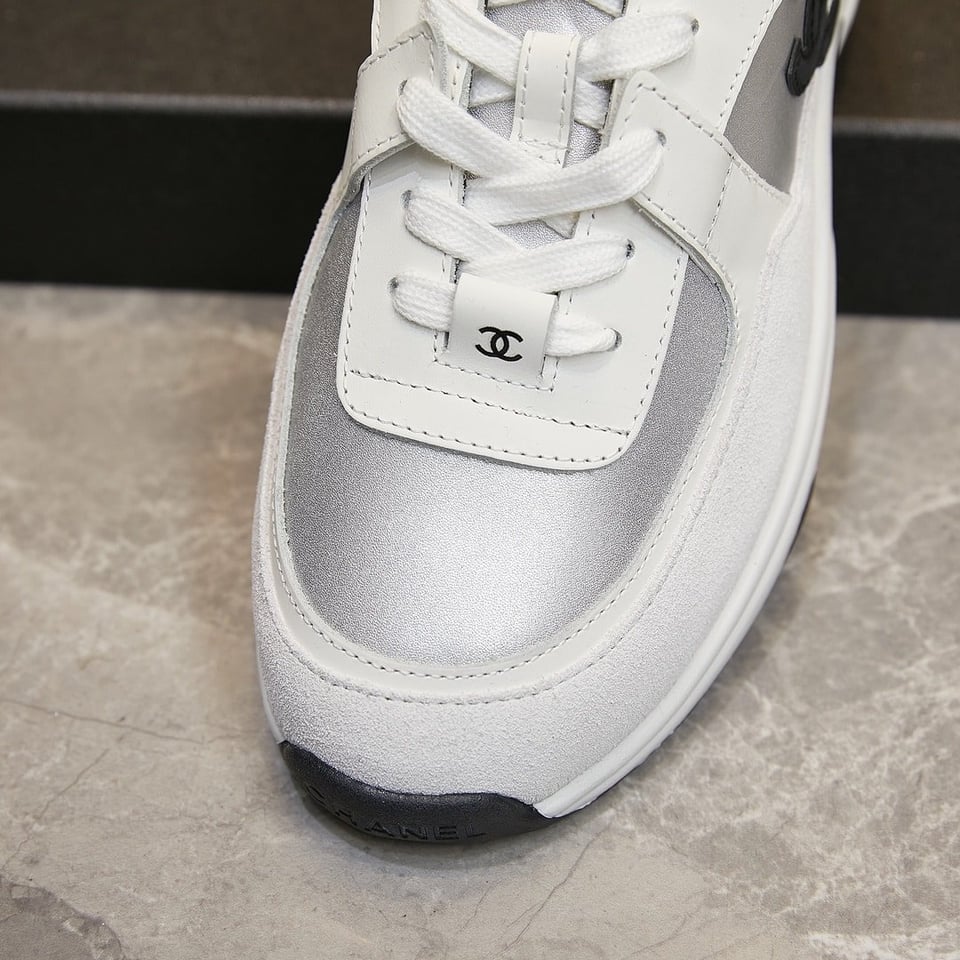Chanel Suede And Leather Cc Low Top Sneakers White Black view 5