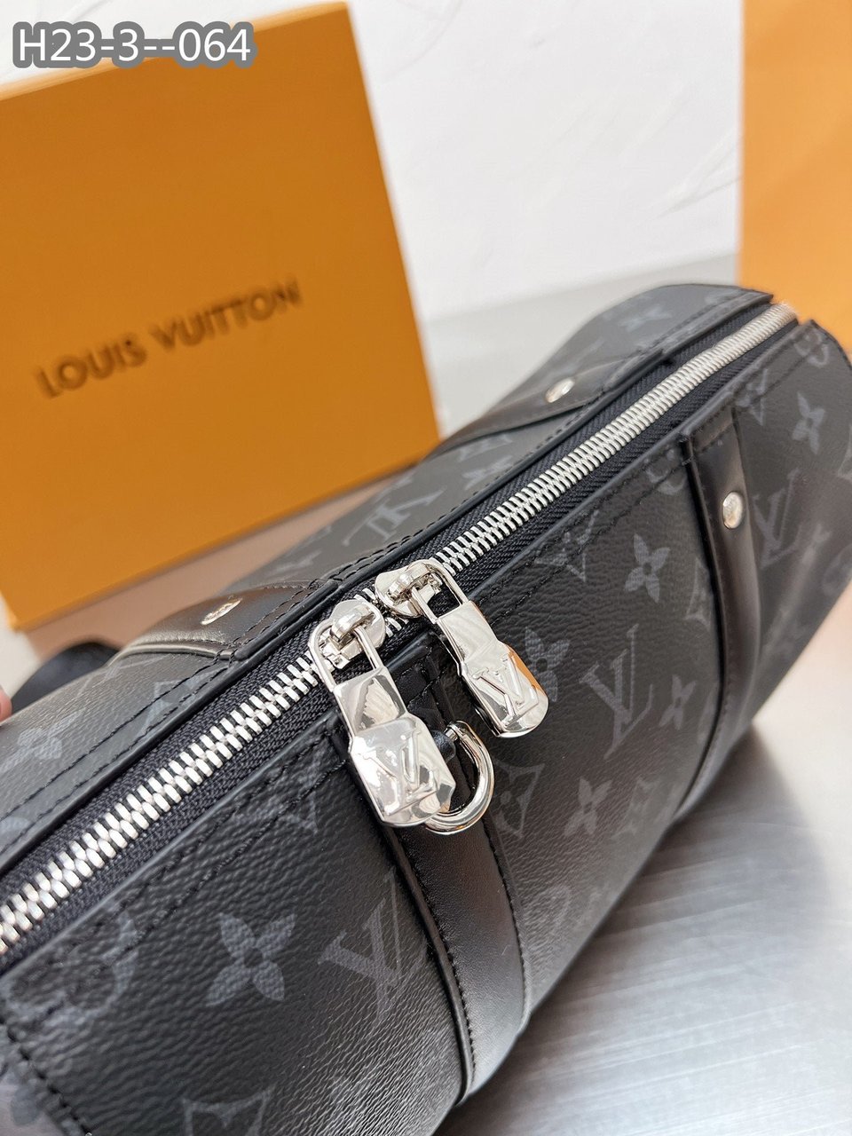 Louis Vuitton Keepall Bandouliere 28Cm Monogram Eclipse City Black view 10