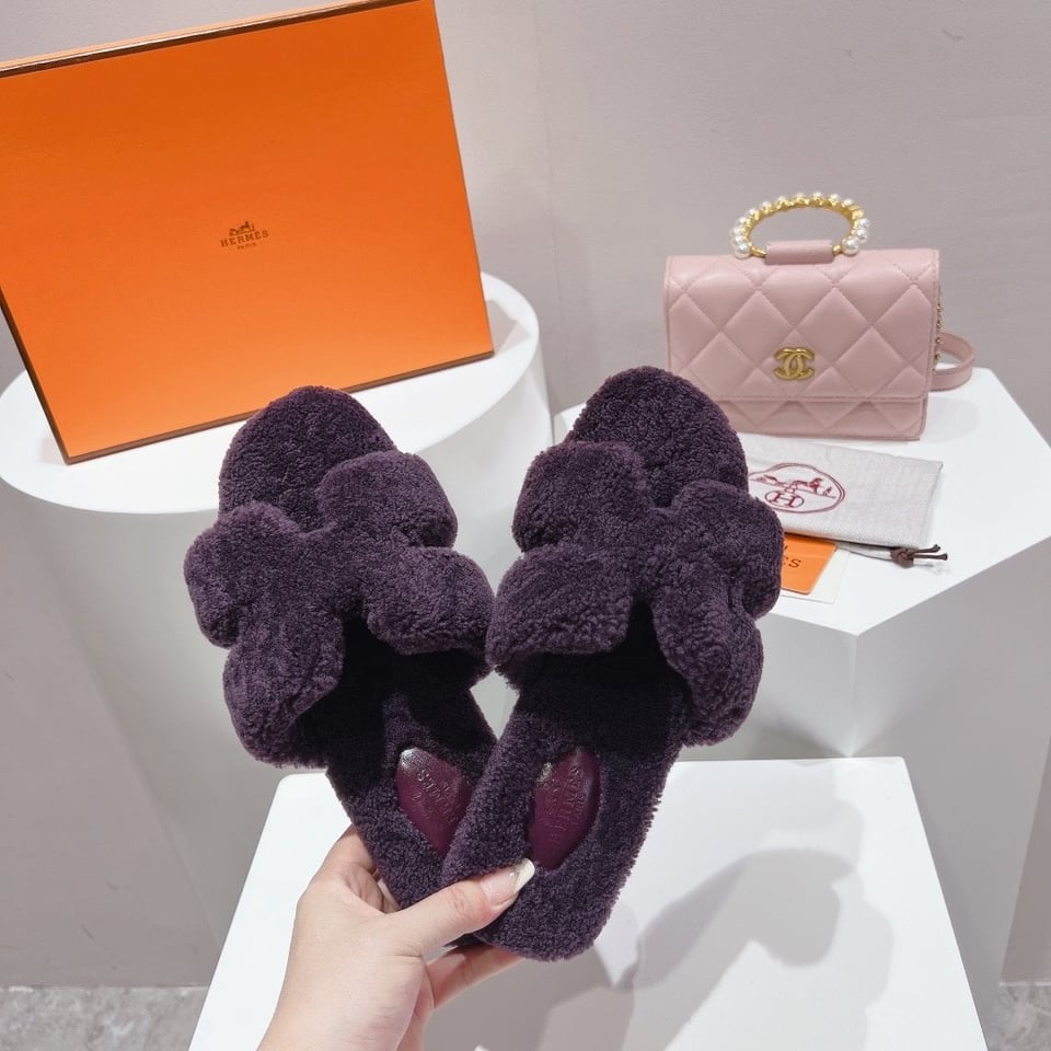 Hermes Oran Sandal Dark Purple H231288Z Vl350 view 6