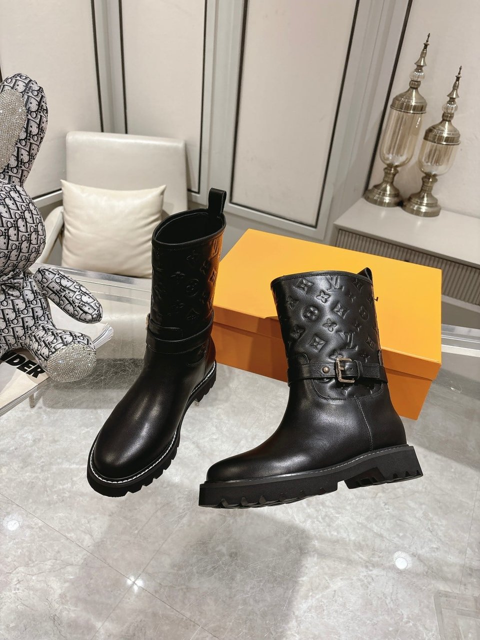 Louis Vuitton Territory Flat Ankle Boot Black 1Adcq1 view 5