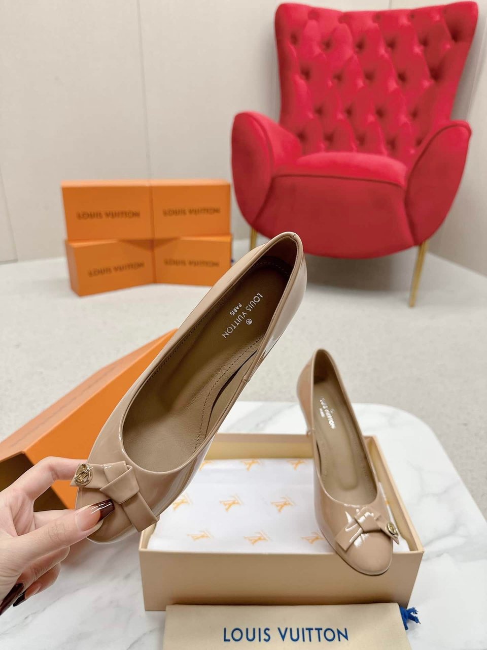 Louis Vuitton Fiancee Pumps Beige view 4