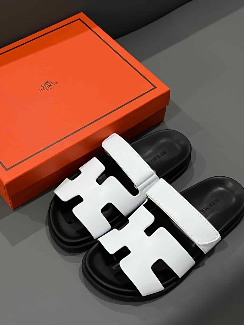 Hermes Chypre Sandal Blanc Calfskin White H222100Z 90345 view 10