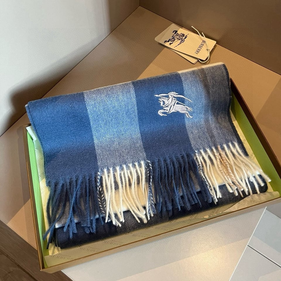 Burberry Cashmere Scarf Geometric Blue For Women 180cm view 3