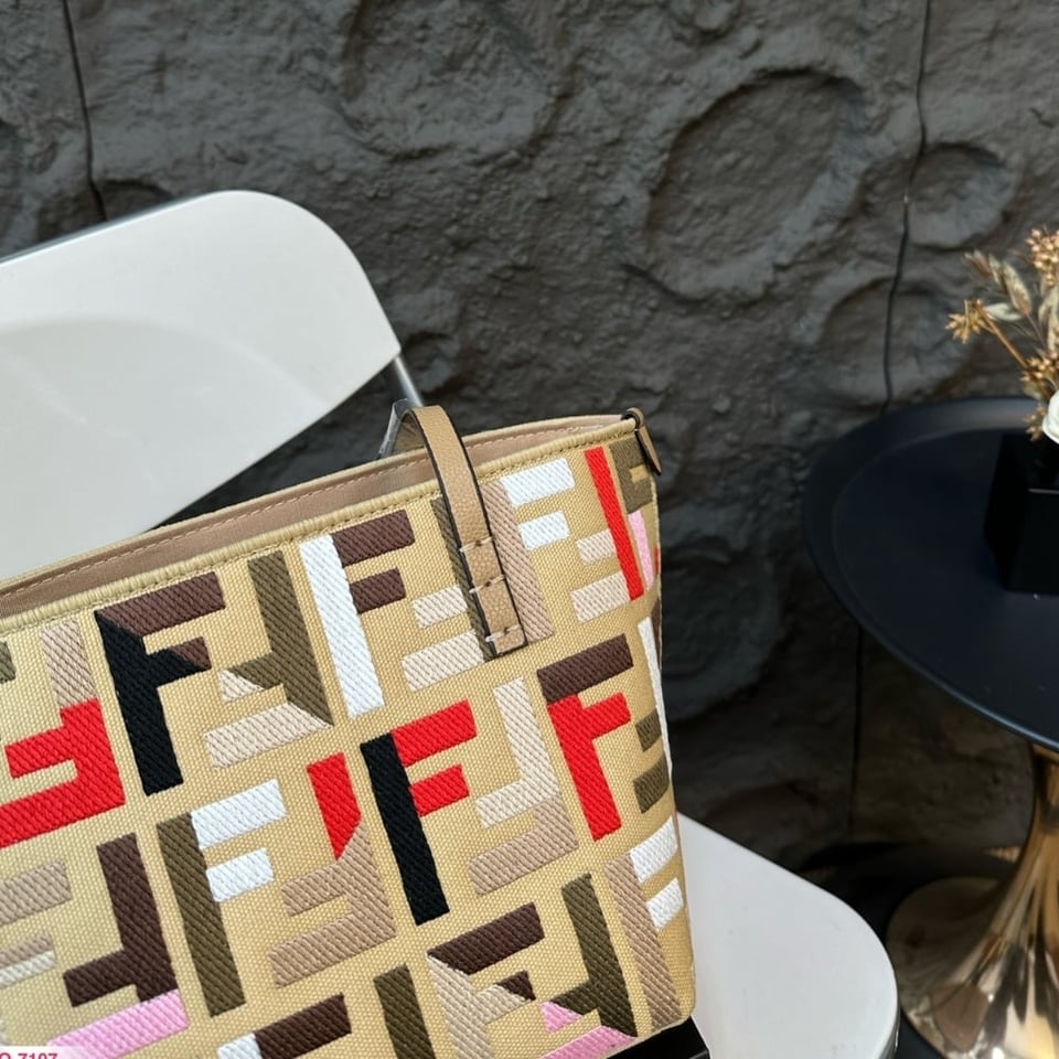 Fendi Small Roll Multicolour 23Cm view 6