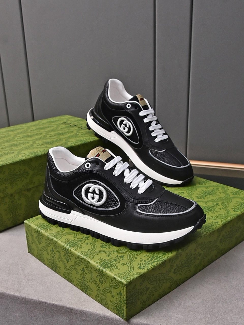 Gucci Double G Men’S Run Sneaker Black view 5