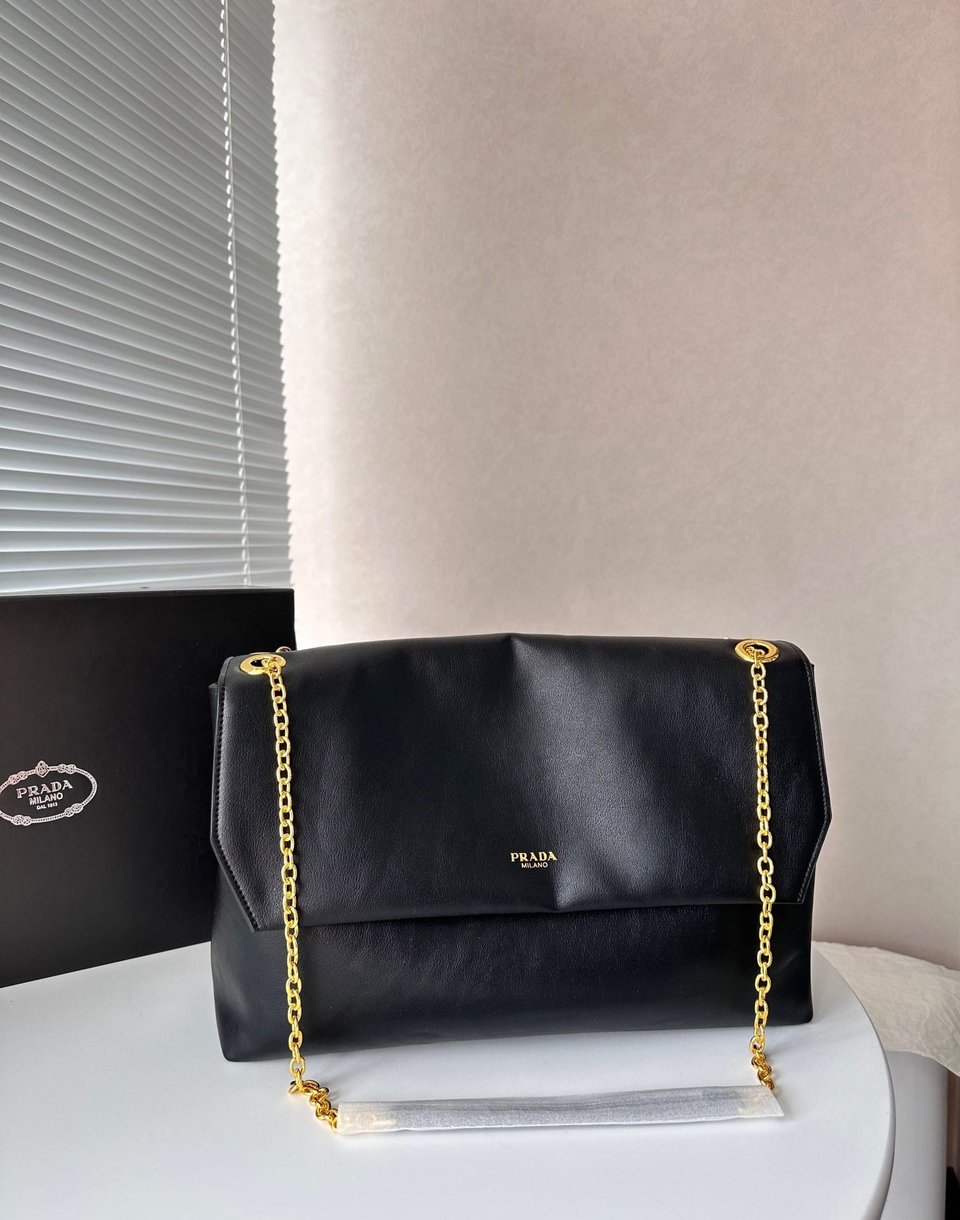Prada Medium Leather Shoulder Bag Black 38Cm view 5