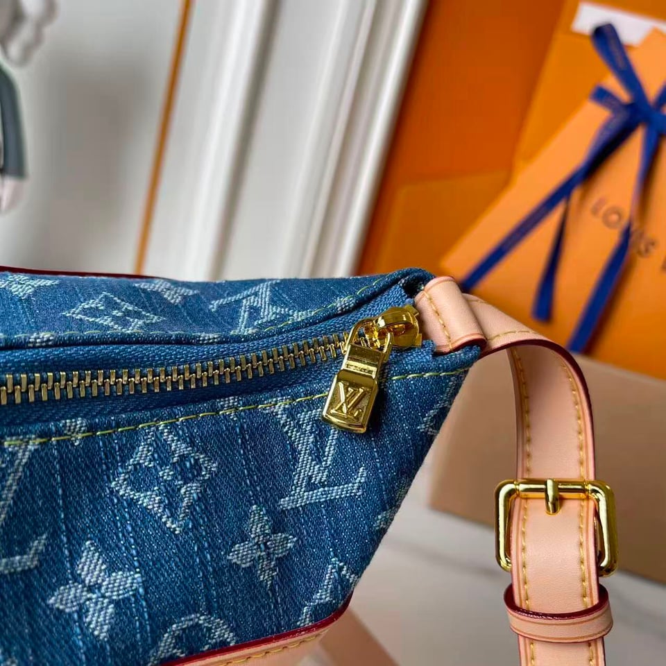 Louis Vuitton Cruiser Toiletry Bag 22cm M27945 view 7