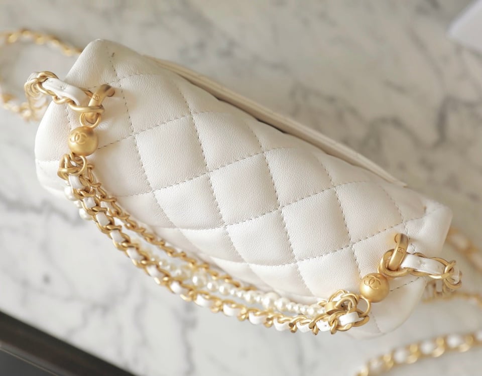 Chanel 24P Mini Flap Bag 17Cm White Lambskin Pearl Chain view 10
