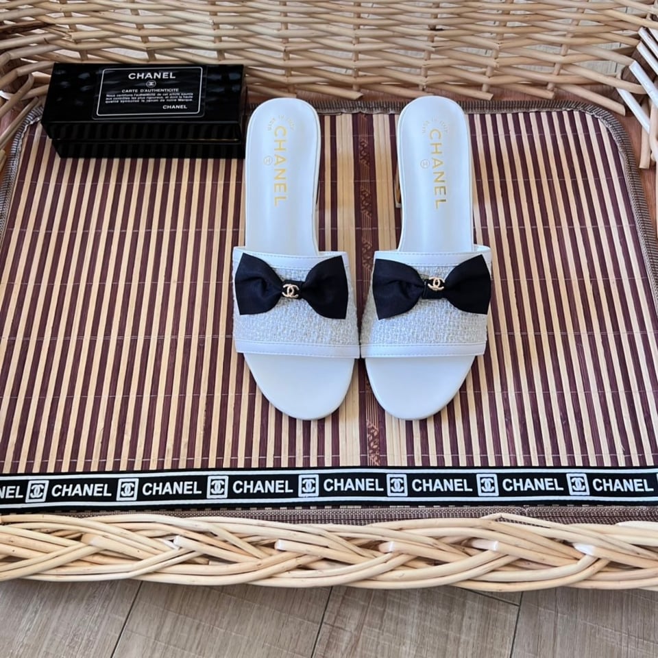 Chanel Grosgrain Ribbon Bow Flat Sandal Tweed White view 6