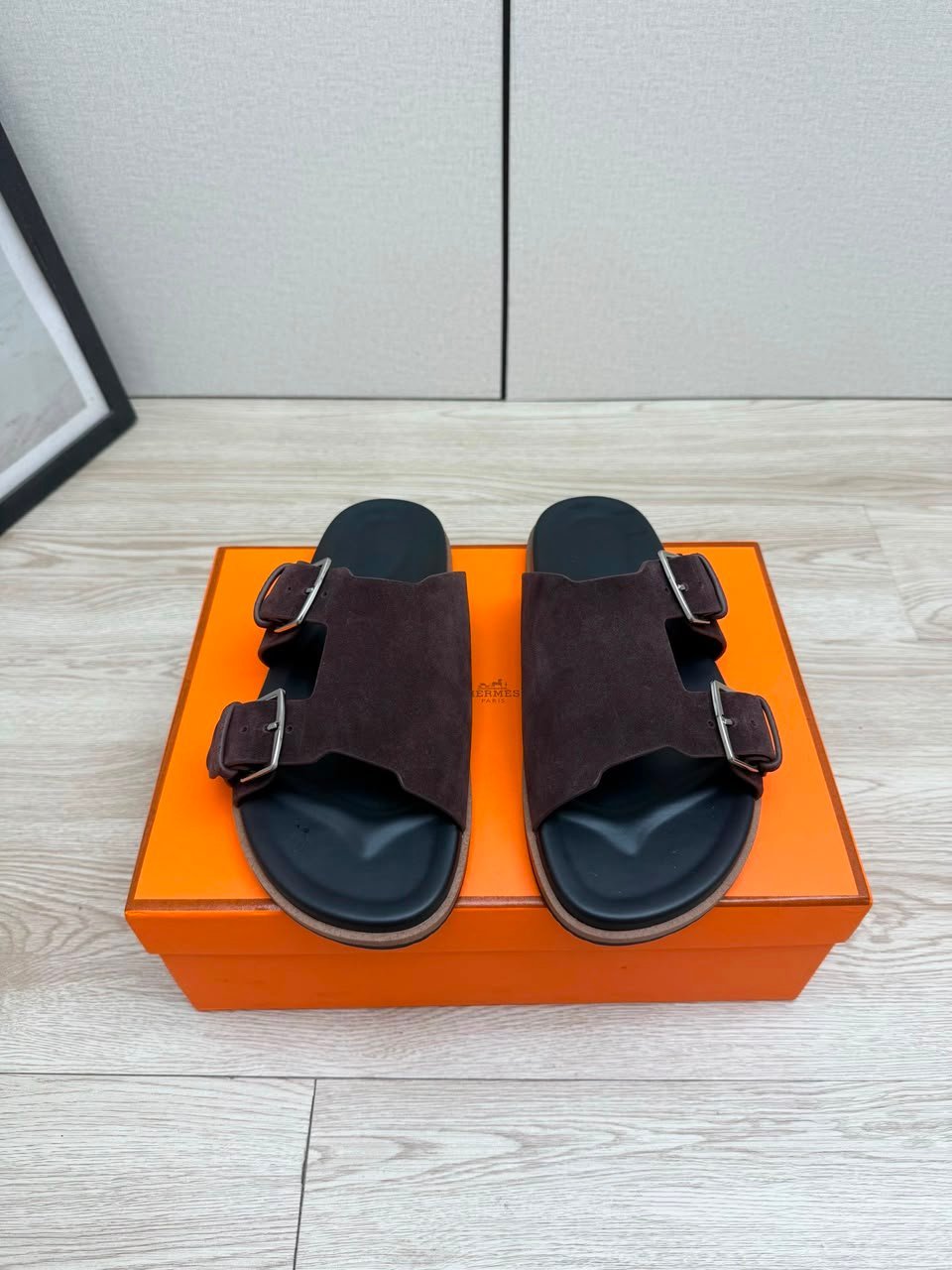 Hermes Naxos Sandal Marron Ébène Color Calfskin H262912ZHME390 view 9