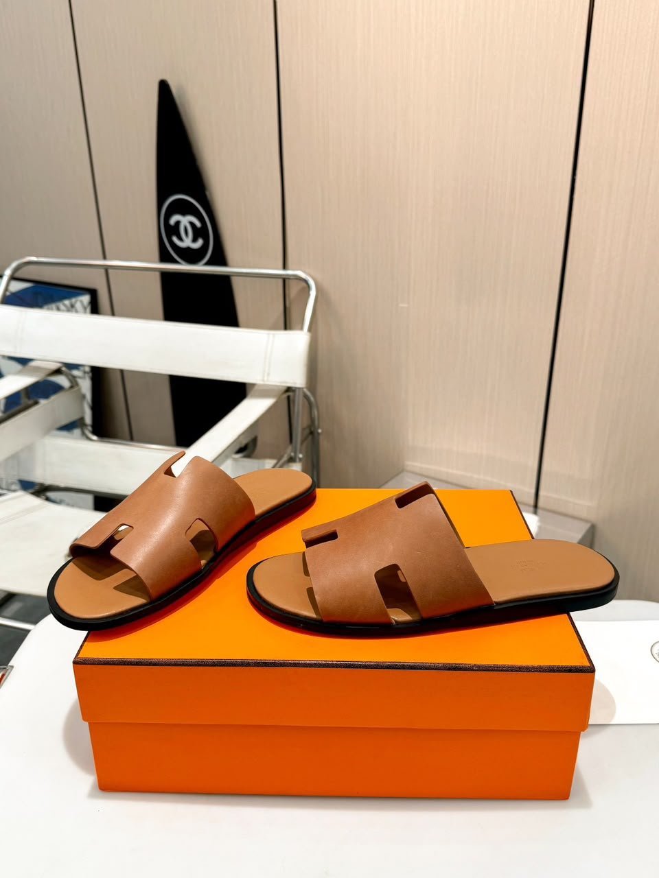 Hermes Izmir Sandal Gold Color Calfskin H041141ZH03390 view 10