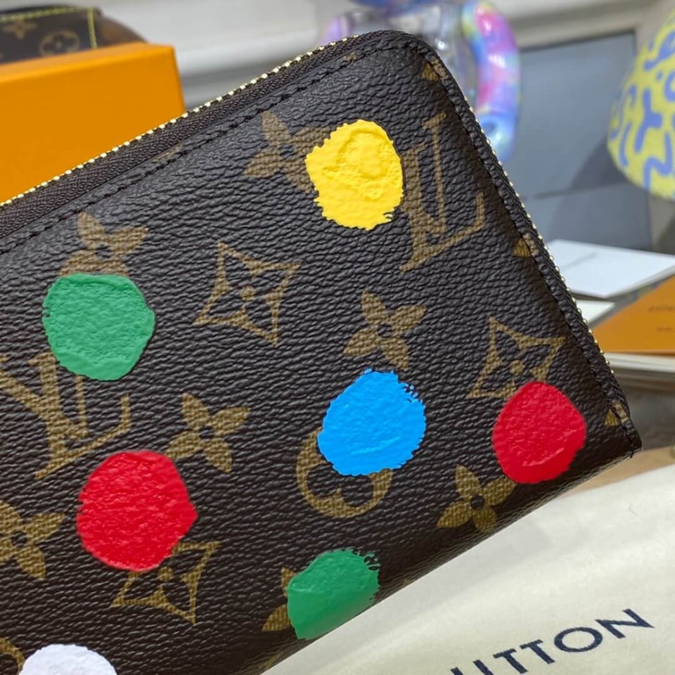 Louis Vuitton x Yayoi Kusama Zippy Wallet view 6