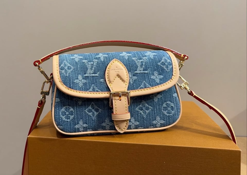 Louis Vuitton Diane Nano Bag Blue Denim 19cm M27700 view 2