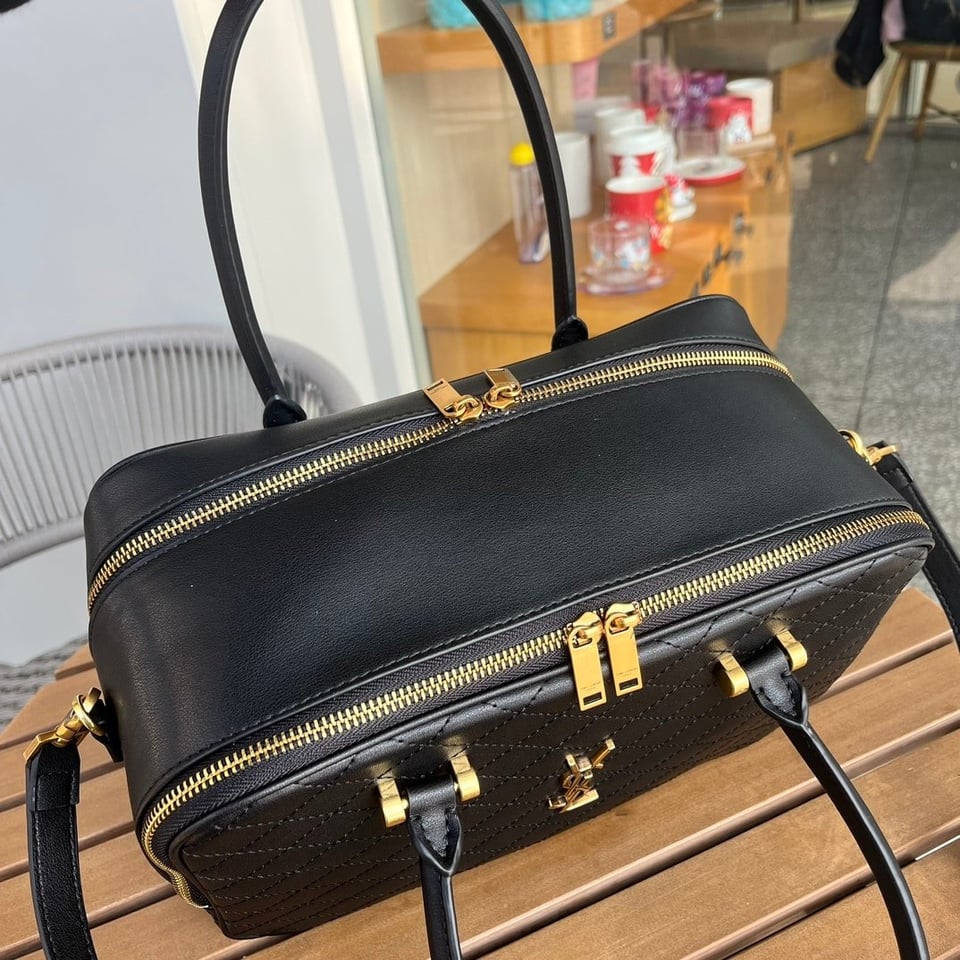Saint Laurent Lyia Duffle In Quilted Black 31Cm view 5