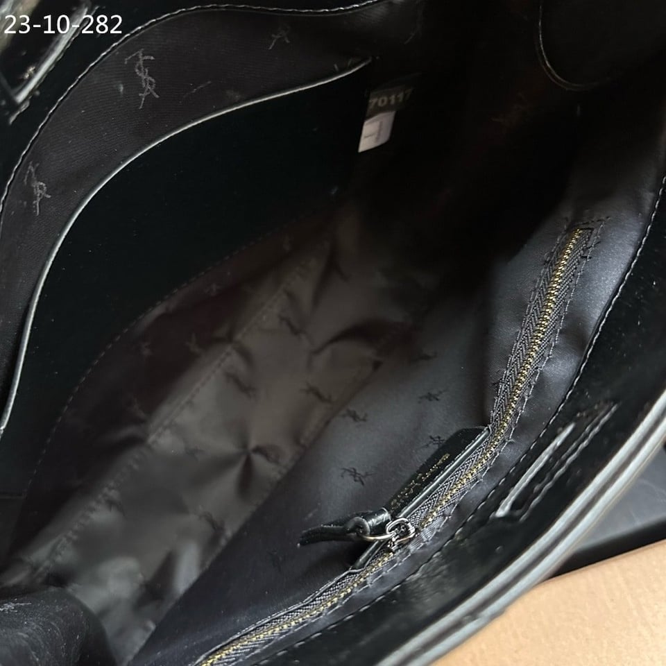 Saint Laurent Medium Niki Shopping Bag Black 33Cm view 10