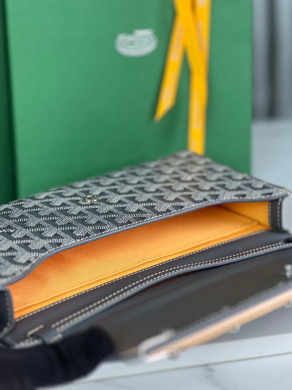 Goyard Monte-Carlo Pm Clutch 25 Cm Gray Goyardine Canvas view 4