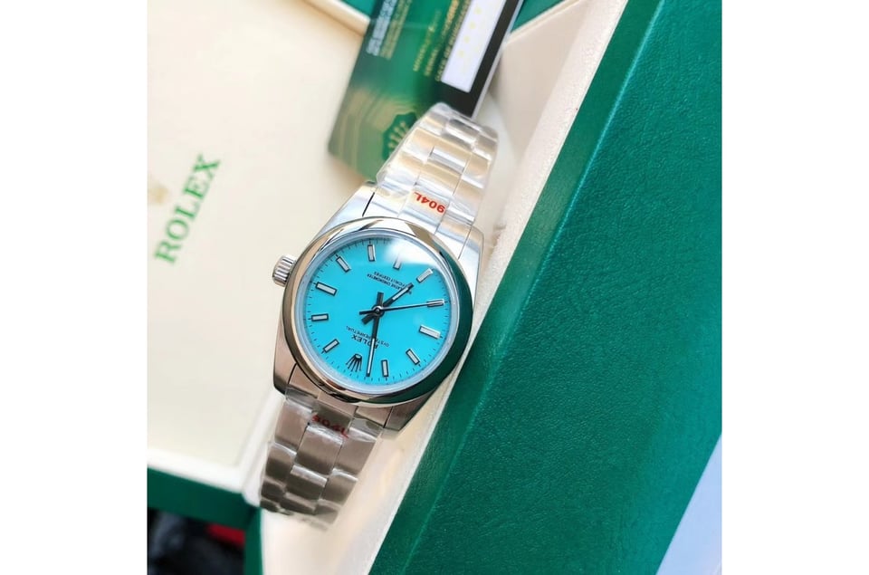 Rolex Oyster Perpetual 31/41mm SS/SS Blue/Stk view 8
