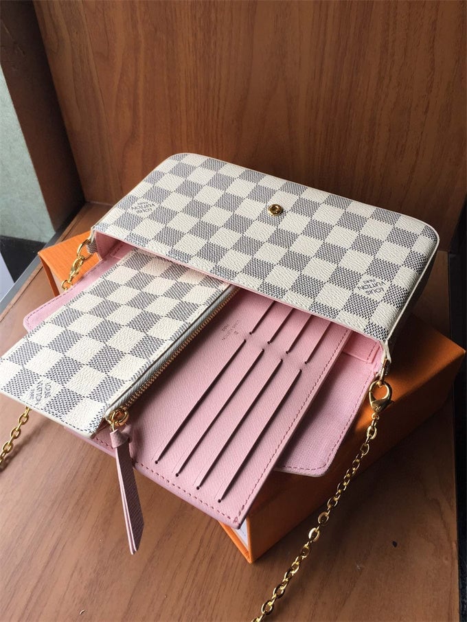 Louis Vuitton F Licie Pochette 21cm/8.3in view 5