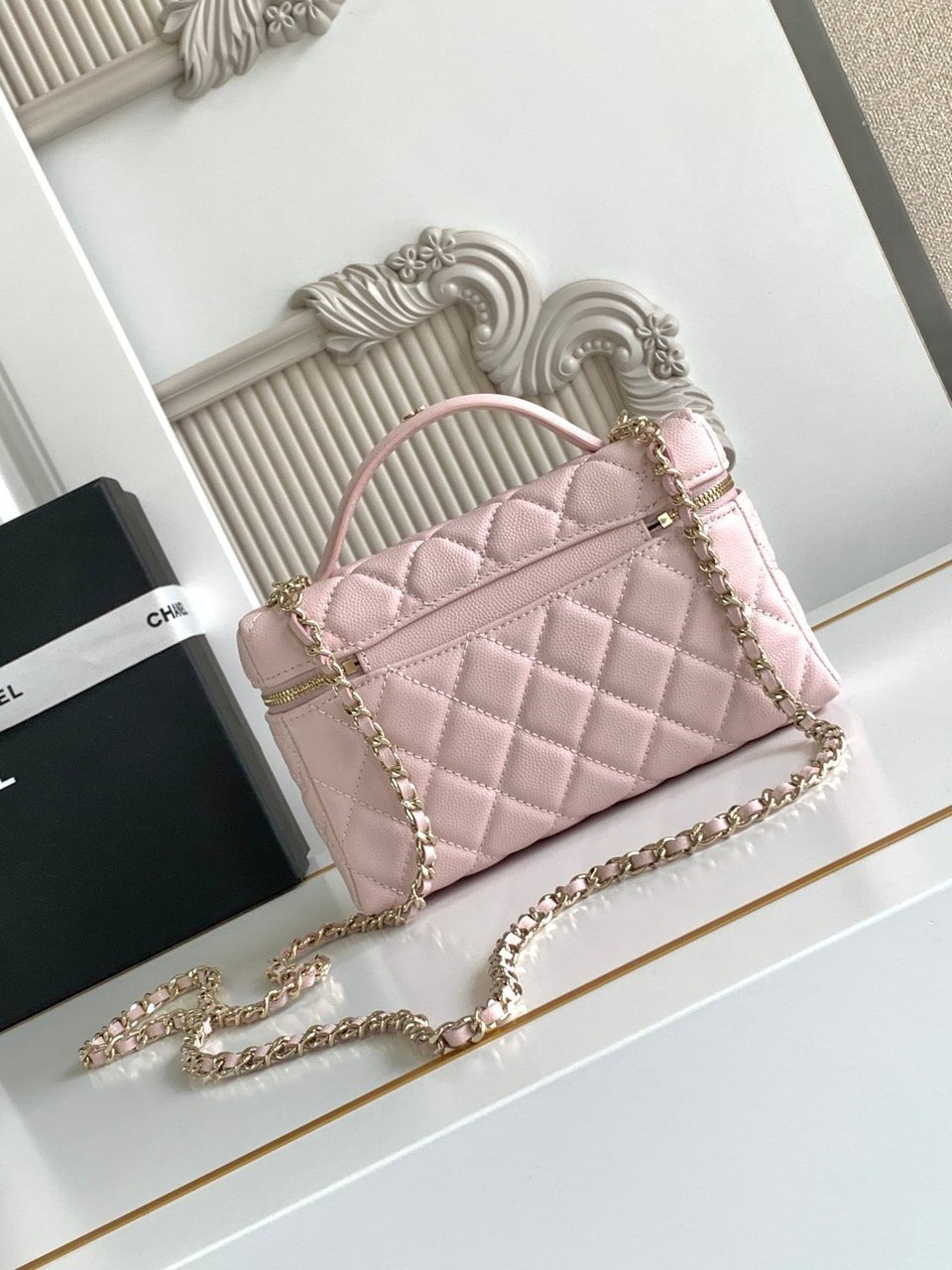 Chanel 25C Vanity Case Pink 20cm view 5