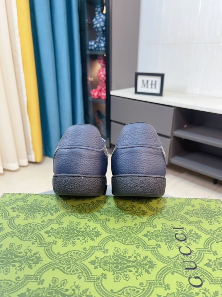 Gucci Gg Canvas And Leather Low Top Sneakers Blue view 4