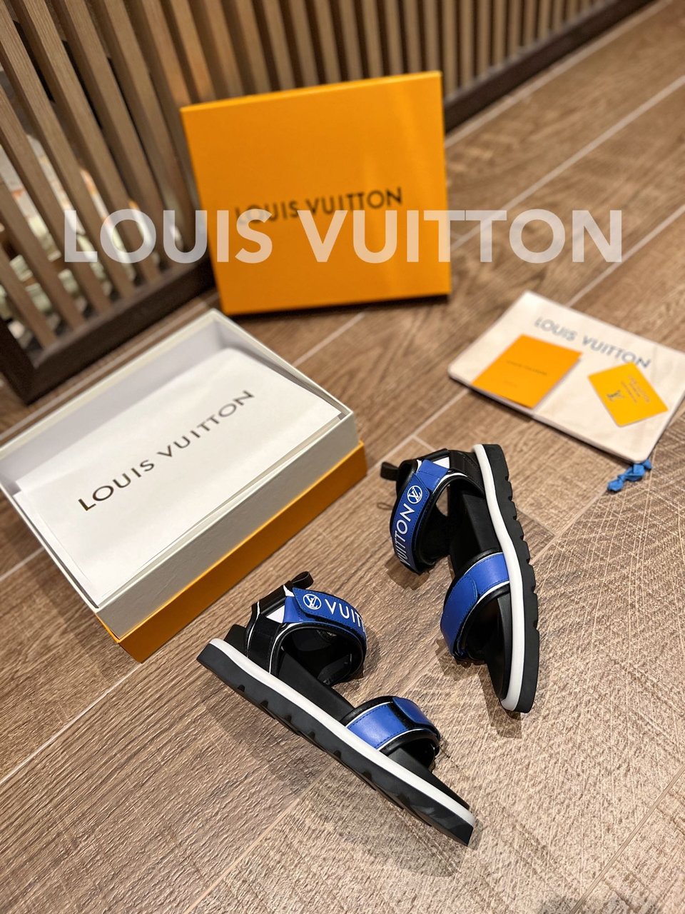 Louis Vuitton Pool Pillow Comfort Sandals Blue 1A9Ocu view 9