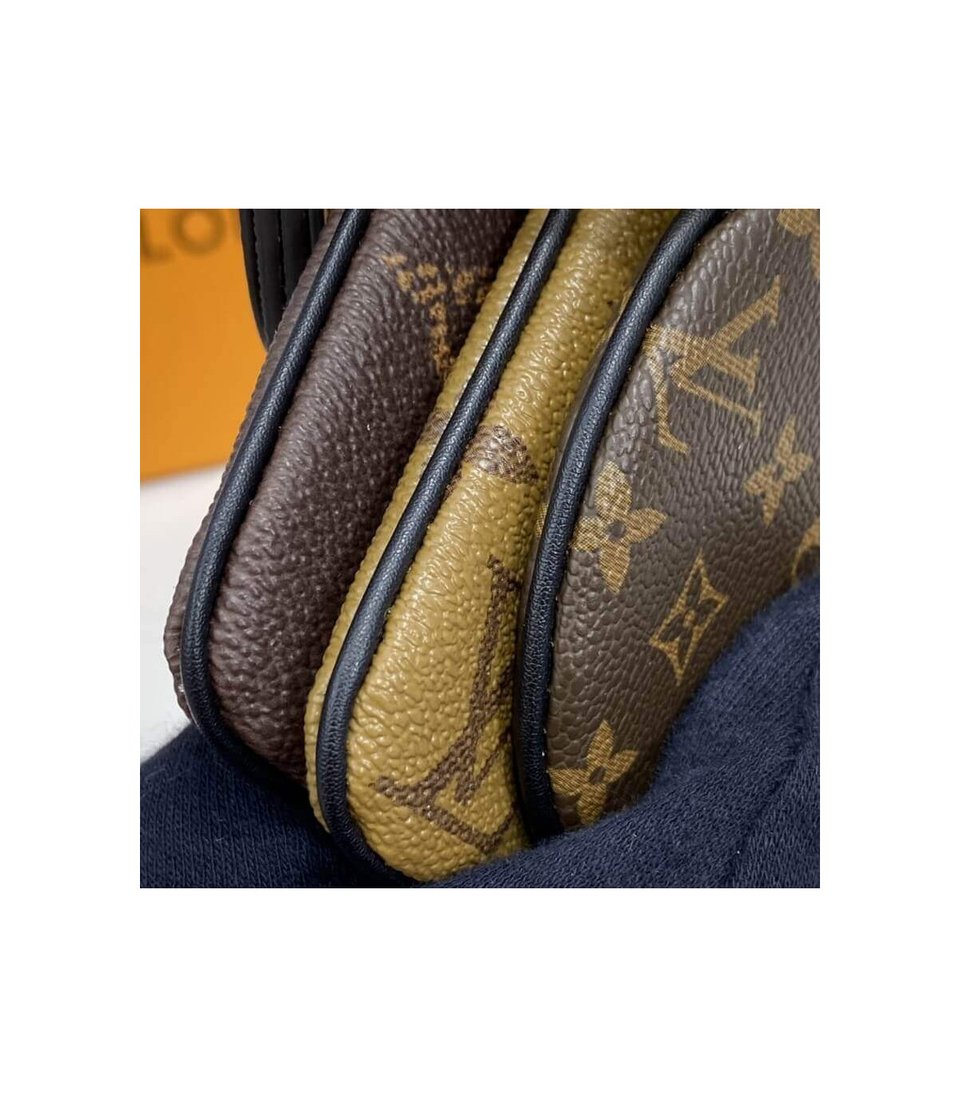 Louis Vuitton Trio Pouch view 7