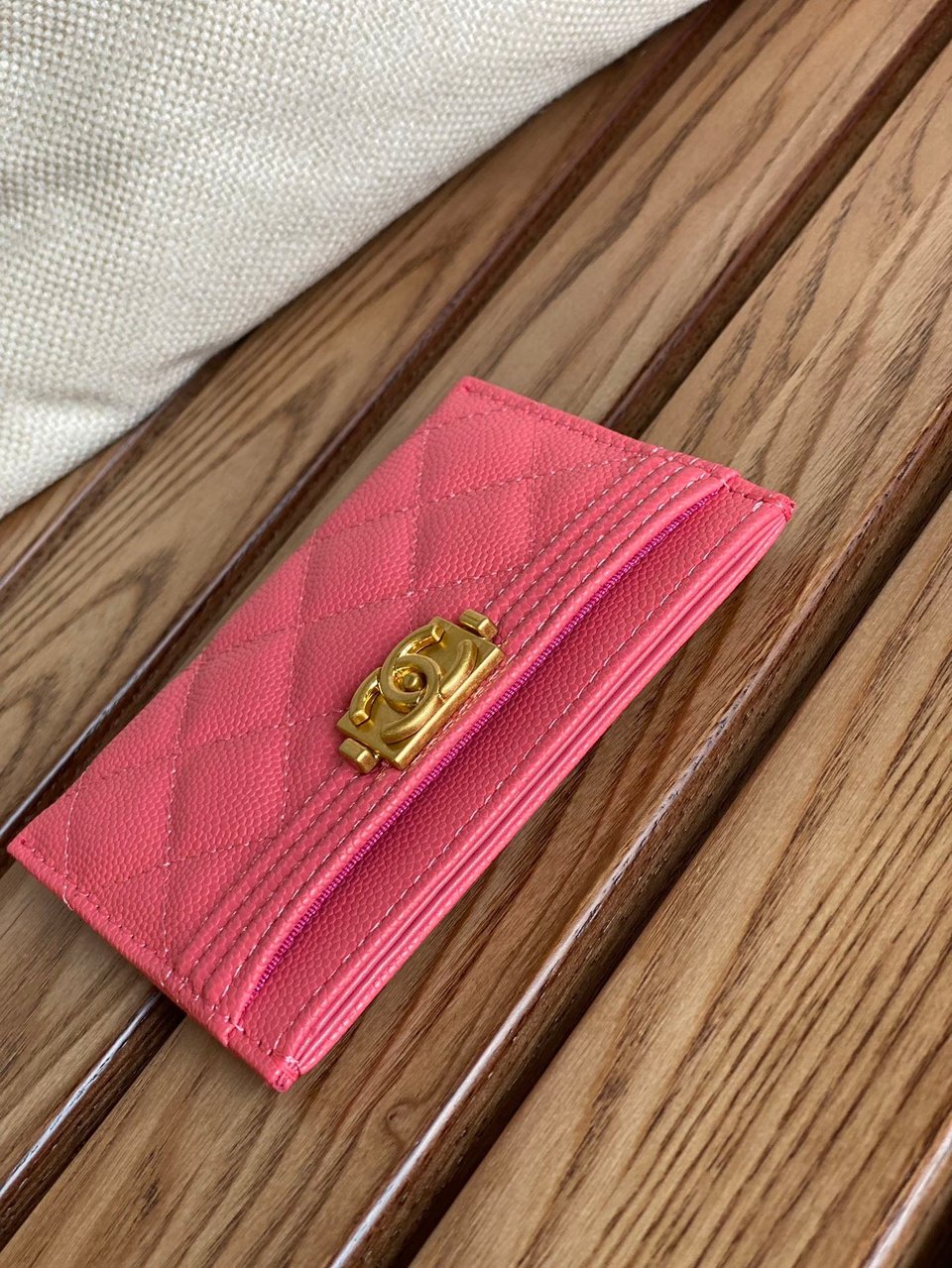 Chanel Boy 11Cm Card Holder Red Caviar Gold Hardware view 9