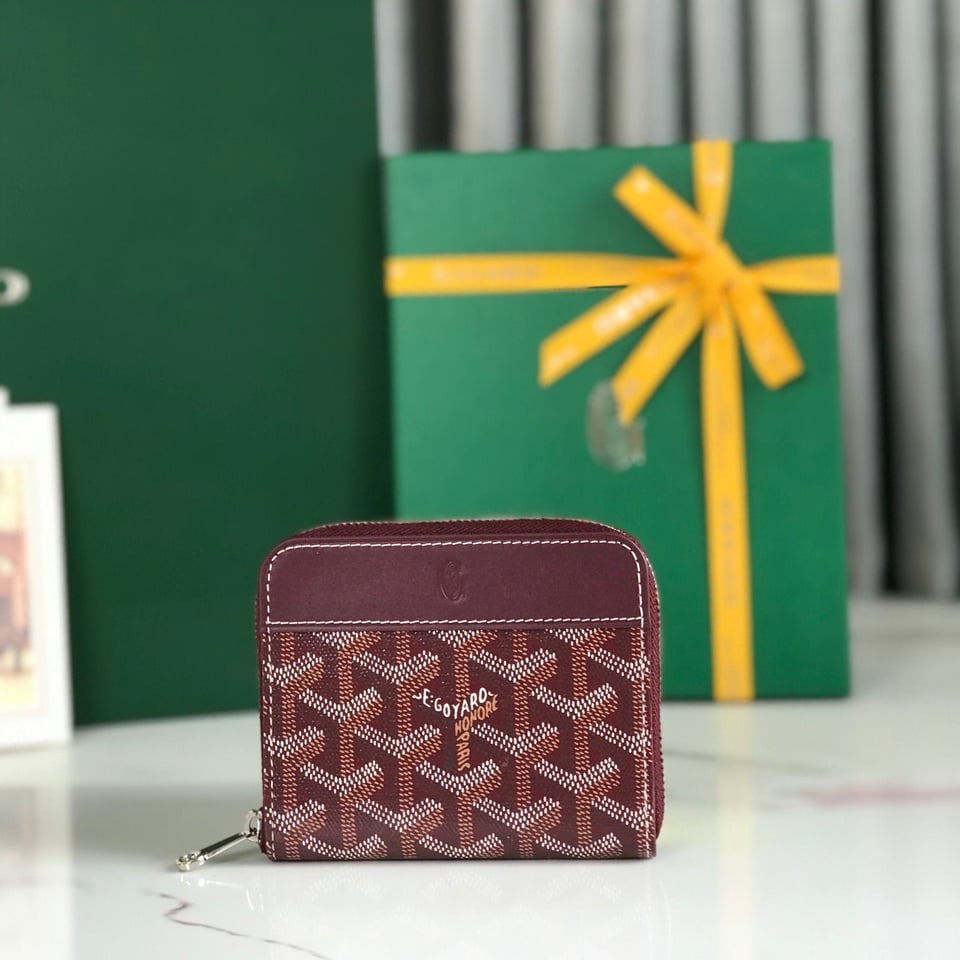 Goyard Matignon Mini Wallet 11 Cm Wine Red Goyardine Canvas And Calfskin view 2